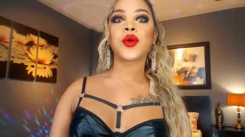 Snapshot of urmajestytyra chatting on May 2026 11:54:01 PM UrMajestyTyra online show from May 2026 11:54:01 PM