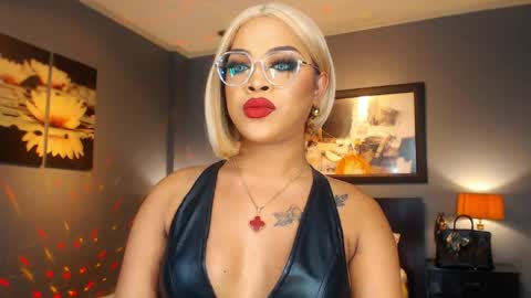 Snapshot of urmajestytyra chatting on May 2026 11:10:02 PM UrMajestyTyra online show from May 2026 11:10:02 PM