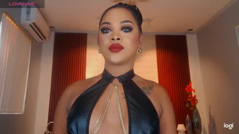 Snapshot of urmajestytyra chatting on June 2026 09:07:02 AM UrMajestyTyra online show from June 2026 09:07:02 AM
