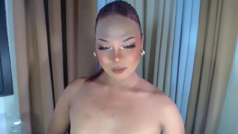 Snapshot of urmakelove_fac chatting on May 2026 04:29:02 AM urmakelove_fac online show from May 2026 04:29:02 AM