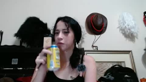 Snapshot of urmomalexx chatting on June 2026 08:24:02 AM urmomalexx online show from June 2026 08:24:02 AM