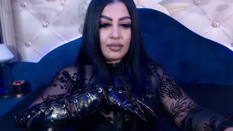 Snapshot of uronlysin chatting on December 2024 01:28:01 AM UrOnlySin online show from December 2024 01:28:01 AM