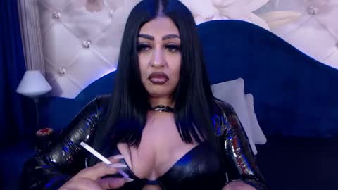 Snapshot of uronlysin chatting on December 2024 09:53:02 PM UrOnlySin online show from December 2024 09:53:02 PM