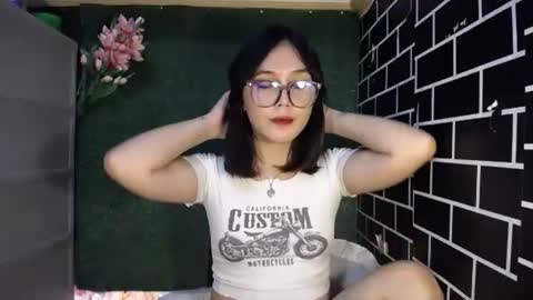 Pia online show from October 2025 03:15:02 AM