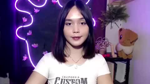 Pia online show from October 2025 08:50:02 PM