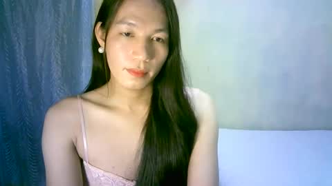 Snapshot of urpinaylovelyjuliaxxx chatting on January 2025 12:57:02 PM queen julia not into CHEAPGUY online show from January 2025 12:57:02 PM