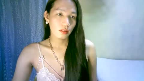 Snapshot of urpinaylovelyjuliaxxx chatting on January 2025 12:41:02 PM queen julia not into CHEAPGUY online show from January 2025 12:41:02 PM