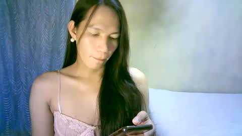 Snapshot of urpinaylovelyjuliaxxx chatting on January 2025 12:52:01 PM queen julia not into CHEAPGUY online show from January 2025 12:52:01 PM