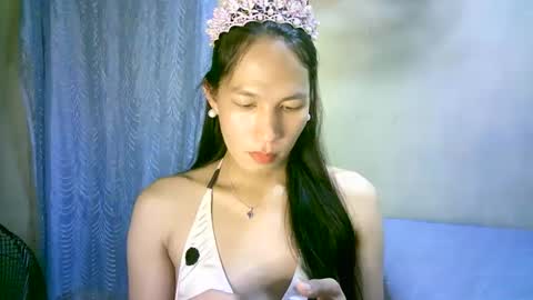 Snapshot of urpinaylovelyjuliaxxx chatting on January 2025 12:22:01 PM queen julia not into CHEAPGUY online show from January 2025 12:22:01 PM