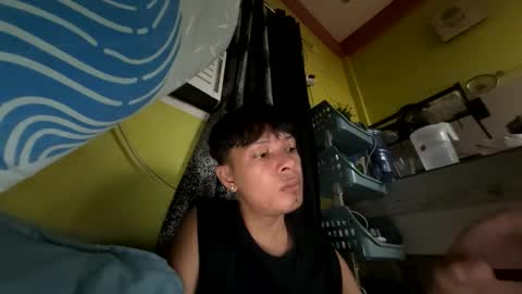 Snapshot of urpinoyasianx chatting on May 2026 12:11:01 PM Mel online show from May 2026 12:11:01 PM