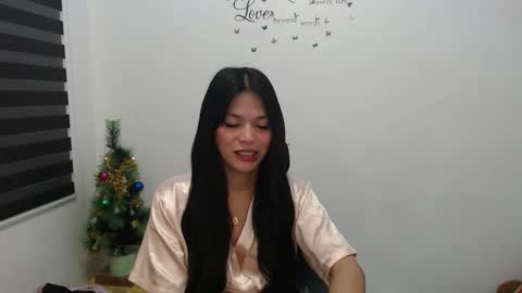 hi im kim online show from December 2024 12:56:01 AM