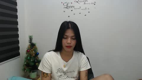 hi im kim online show from December 2024 04:23:01 AM