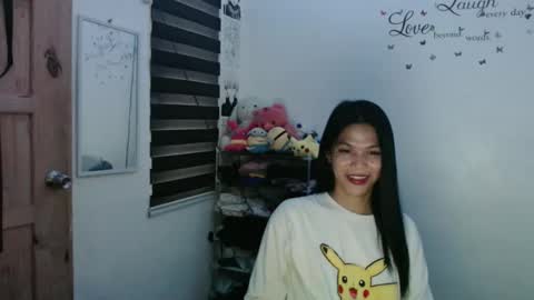 hi im kim online show from February 2025 02:41:01 AM