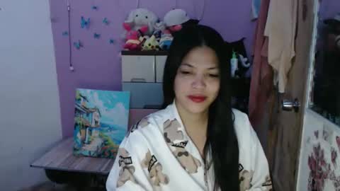 hi im kim online show from April 2026 01:01:02 AM