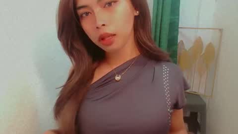 Snapshot of urslutty_jasmine chatting on April 2026 12:32:01 PM jasmine online show from April 2026 12:32:01 PM