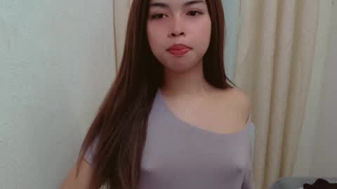 Snapshot of urslutty_jasmine chatting on May 2026 06:24:02 PM jasmine online show from May 2026 06:24:02 PM