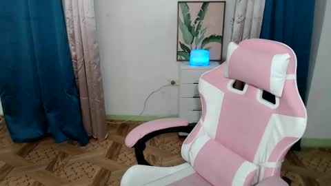 ursweet_zeviixx online show from January 2025 04:52:02 AM