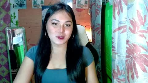YOURGIRLCAMILLA online show from April 2026 05:11:01 PM