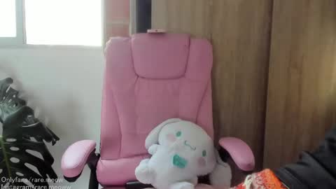 Snapshot of uryko_yor chatting on May 2026 05:43:02 PM online show from May 2026 05:43:02 PM