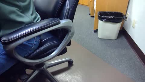 Snapshot of useemie chatting on December 2024 07:37:02 PM useemie online show from December 2024 07:37:02 PM