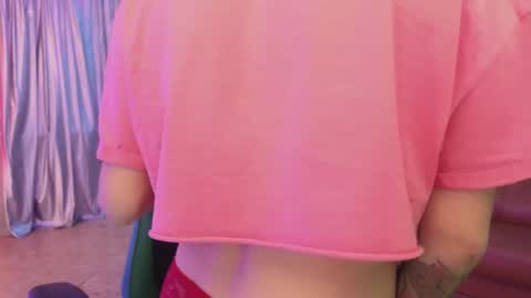 Snapshot of uvrays999 chatting on December 2024 12:23:01 AM Leila online show from December 2024 12:23:01 AM