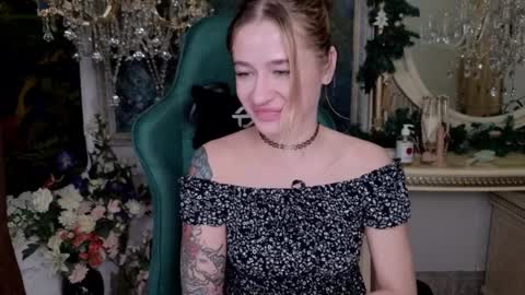 Snapshot of uvrays999 chatting on January 2025 03:32:02 PM Leila online show from January 2025 03:32:02 PM