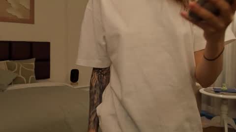 Eva online show from September 2025 04:24:02 AM