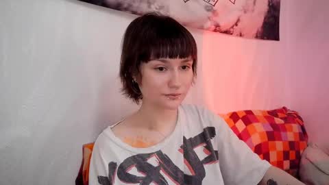 Snapshot of uwujudyosas chatting on May 2026 02:06:02 AM Judy online show from May 2026 02:06:02 AM