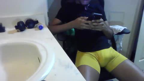 Snapshot of uzithebbc chatting on December 2024 06:08:02 AM uzithebbc online show from December 2024 06:08:02 AM