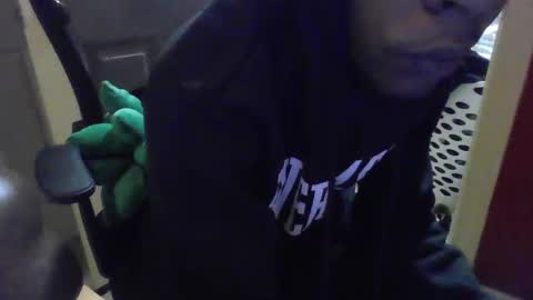 Snapshot of uzithebbc chatting on December 2024 06:28:01 AM uzithebbc online show from December 2024 06:28:01 AM