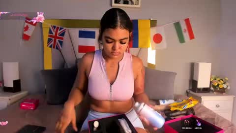 Snapshot of vahiolet_fuentes chatting on July 2026 03:23:01 AM vahioleth online show from July 2026 03:23:01 AM