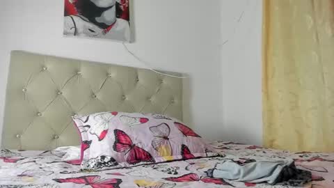 Vahiolet smith online show from September 2025 03:17:02 AM