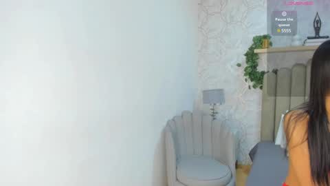 Snapshot of vaiolet__ chatting on December 2024 07:53:02 PM Vaiolet online show from December 2024 07:53:02 PM