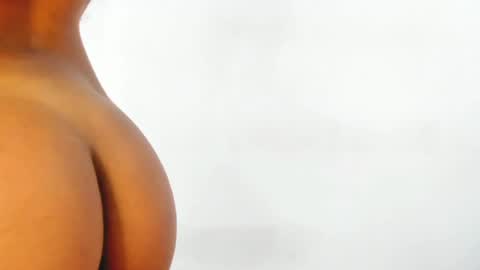 Snapshot of vaiolet__ chatting on February 2025 10:47:01 PM Vaiolet online show from February 2025 10:47:01 PM