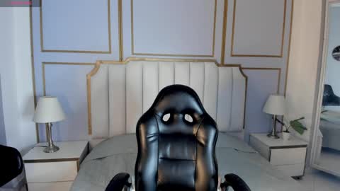 Vaioleth online show from May 2026 12:02:01 PM
