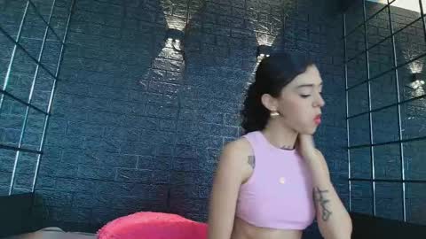 V A I O L E T T  S M I T H online show from February 2025 05:26:01 PM