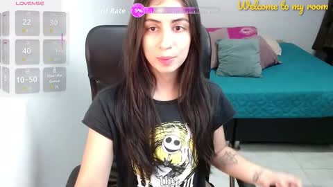 Snapshot of val_angelll chatting on December 2025 04:09:01 AM valentina online show from December 2025 04:09:01 AM