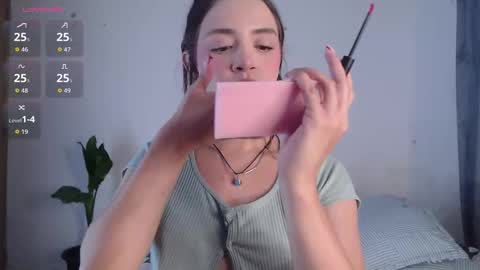 Snapshot of valen_thompson chatting on May 2026 02:40:01 AM IG-valen mendoza99 twitter valenthompson99 online show from May 2026 02:40:01 AM