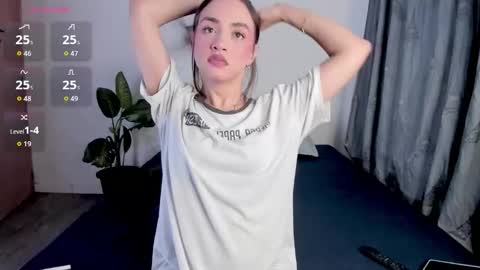 Snapshot of valen_thompson chatting on June 2026 11:57:01 PM IG-valen mendoza99 twitter valenthompson99 online show from June 2026 11:57:01 PM