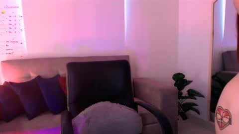 Snapshot of valengarcia_ chatting on March 2025 09:59:01 PM valen online show from March 2025 09:59:01 PM