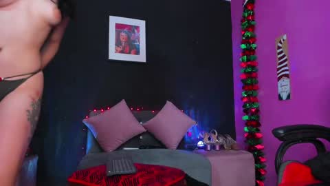 valentina milan online show from December 2024 03:58:01 AM