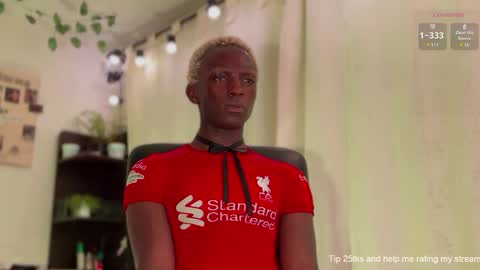 Snapshot of valent1nn chatting on January 2025 01:37:02 AM Valentin independent Cam Boy online show from January 2025 01:37:02 AM