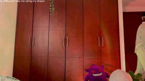 Snapshot of valent1nn chatting on February 2025 02:53:02 AM Valentin independent Cam Boy online show from February 2025 02:53:02 AM