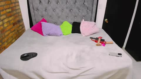 Snapshot of valenthottie chatting on September 2025 01:07:02 AM Valentina online show from September 2025 01:07:02 AM