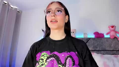 Valentina online show from January 2025 02:00:02 PM