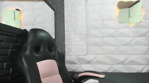 Valentina online show from January 2025 08:39:02 PM