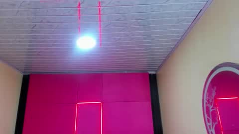Snapshot of valentina_coba11 chatting on May 2026 07:42:02 PM Valentina online show from May 2026 07:42:02 PM