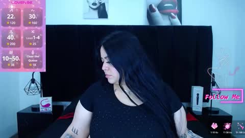 Snapshot of valentina_fox01_ chatting on February 2026 03:29:02 AM Valentina online show from February 2026 03:29:02 AM