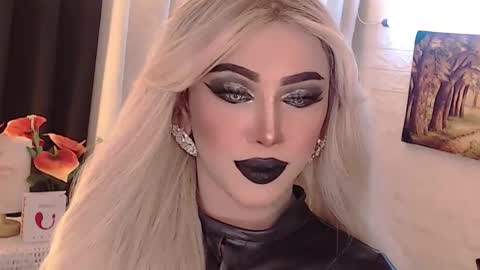 Amanda online show from September 2025 02:44:02 AM