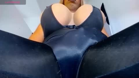 valentinabigcock23 online show from October 2025 02:34:01 AM